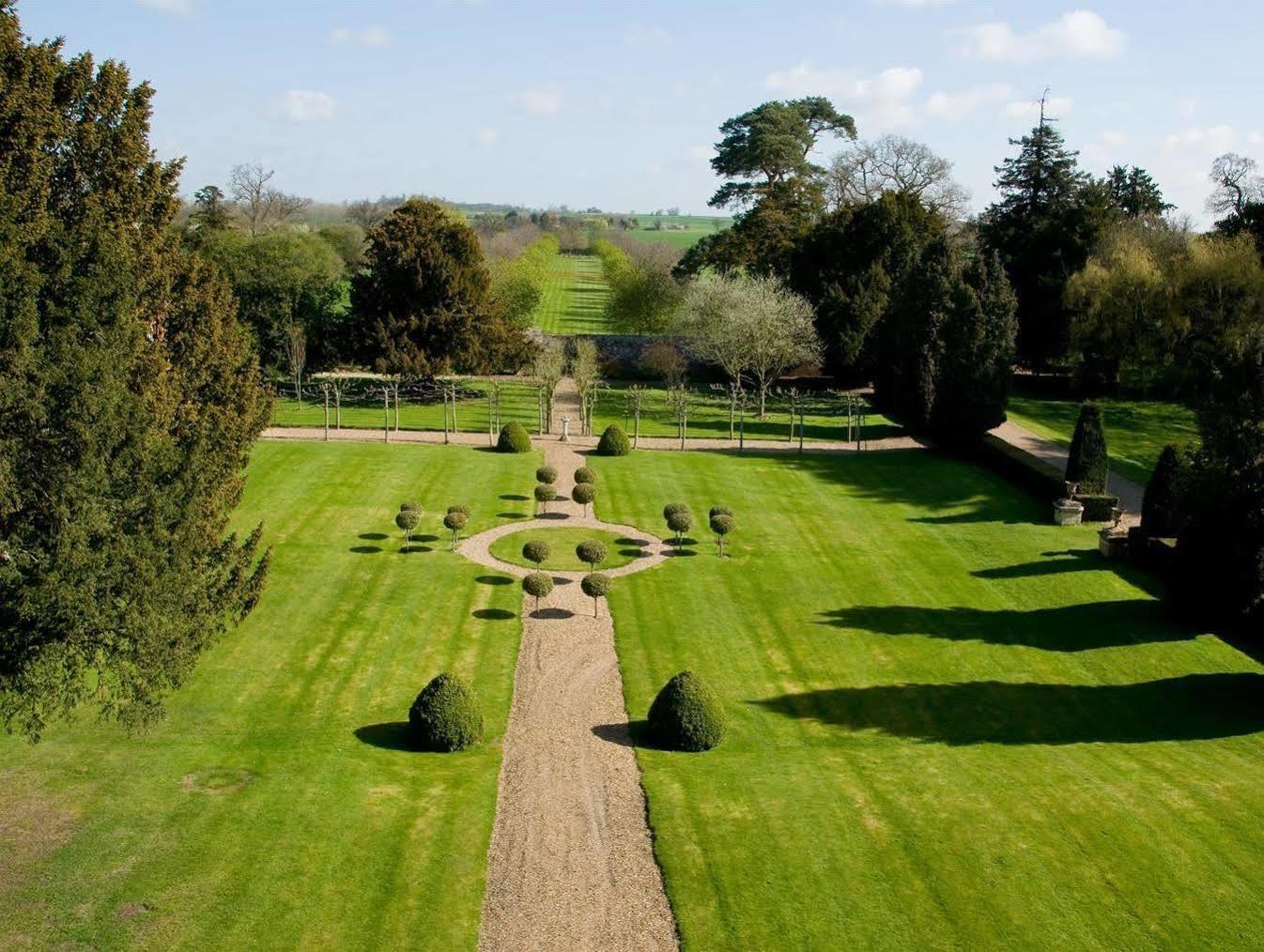Chicheley Hall Kültér fotó
