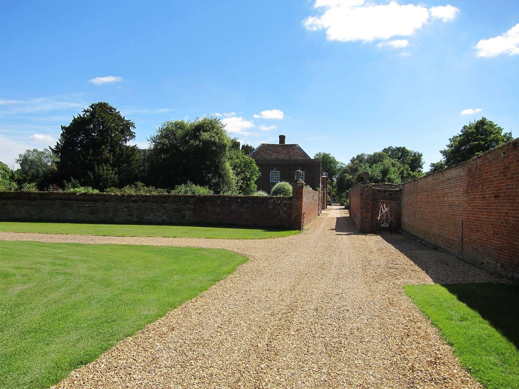 Chicheley Hall Kültér fotó