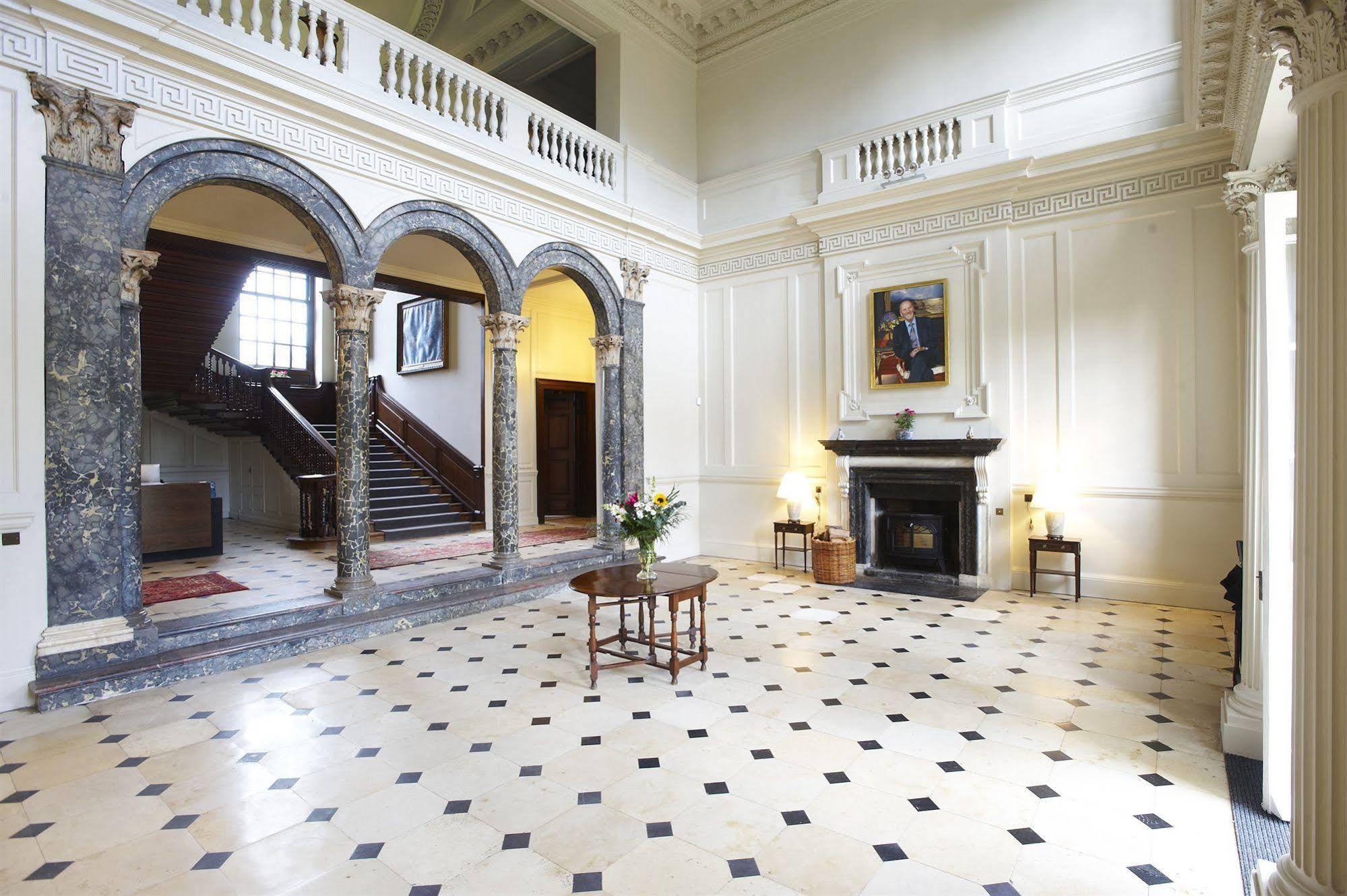 Chicheley Hall Kültér fotó